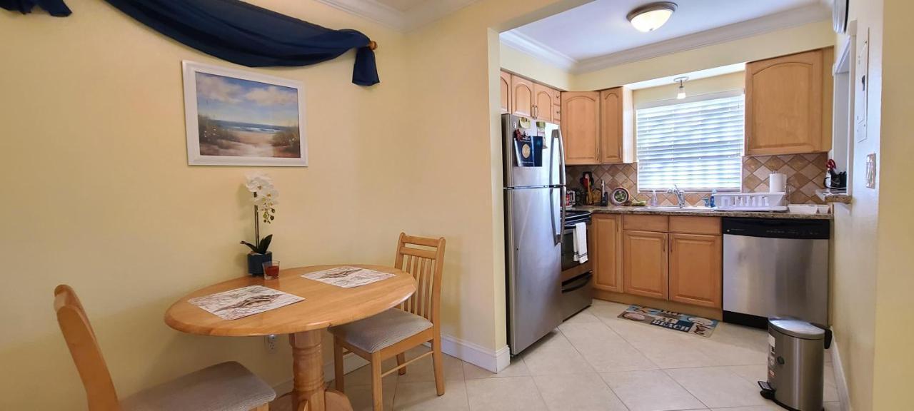 Beach Vacation Get-Away Apartment St. Pete Beach Bagian luar foto