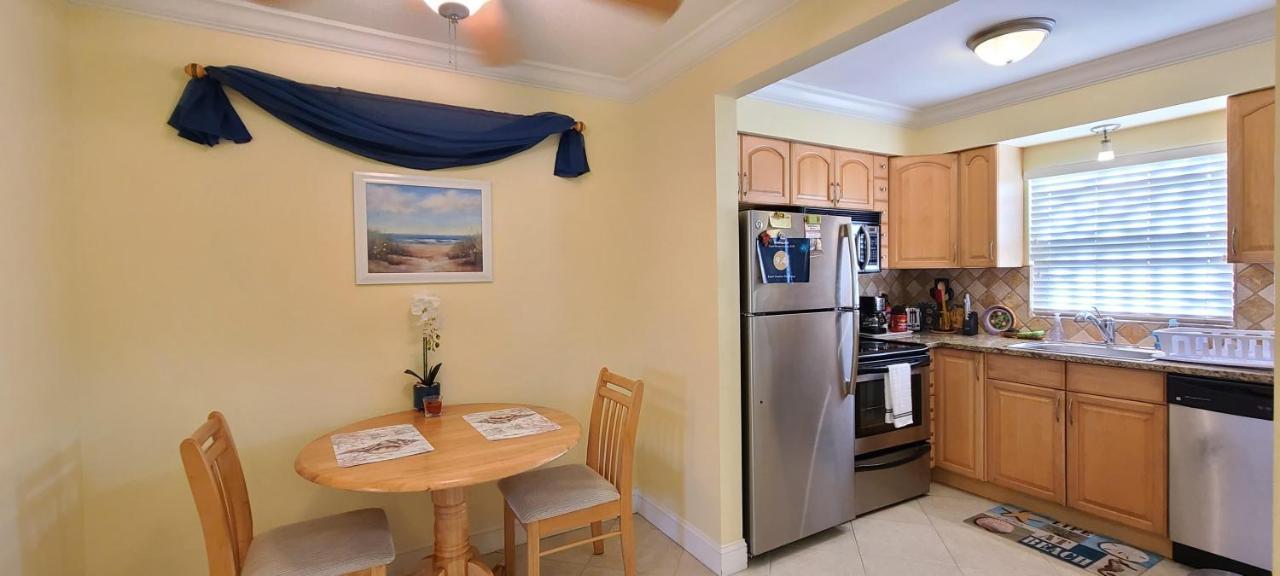 Beach Vacation Get-Away Apartment St. Pete Beach Bagian luar foto